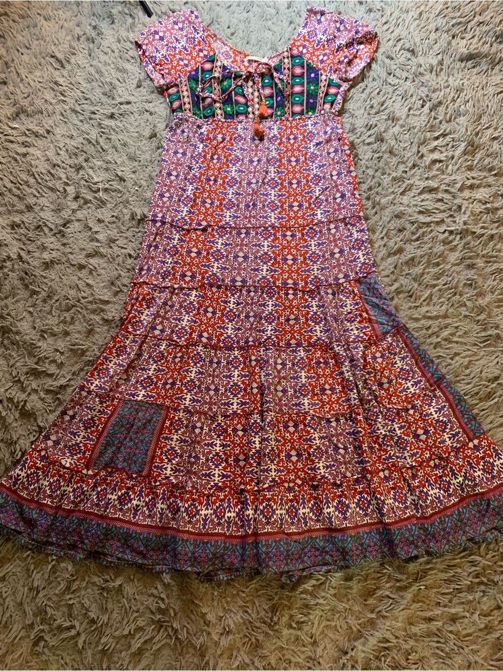 Paradise geometric embroidered short puff sleeve tiered skirt maxi dress sz M